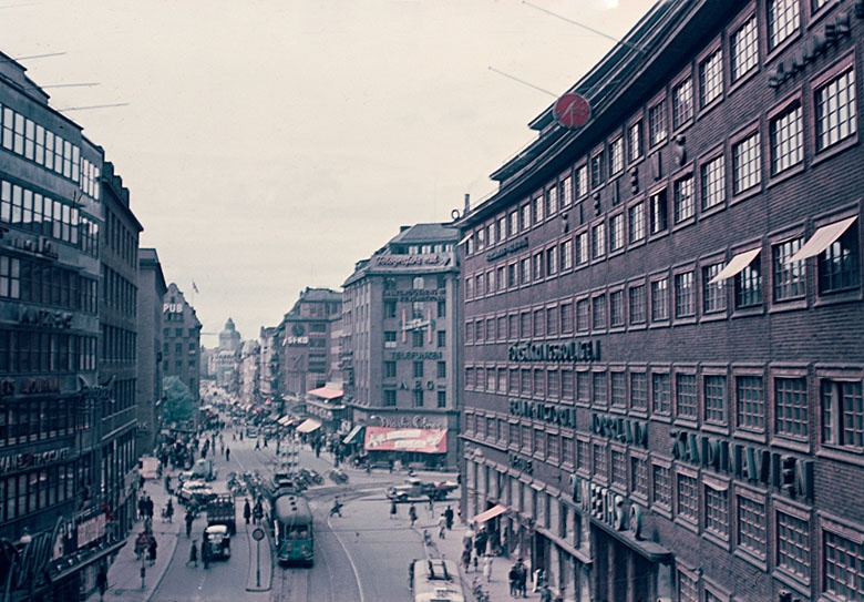 Stockholms innerstad - Korsningen Kungsgatan/Sveavägen. Stockholm City. Återfotografering år 2010: se photo no ND31106a