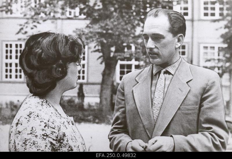 Lembit Varblane, the director of the classic school in Taebla 8, is talking to Tiiu Mäekünka, a young pedagogue.