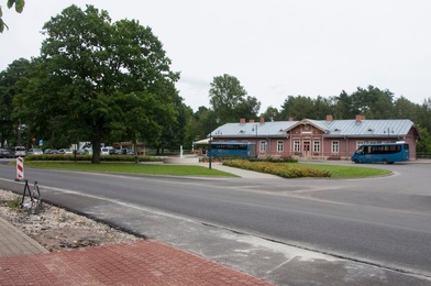 Elva Railway Station rephoto