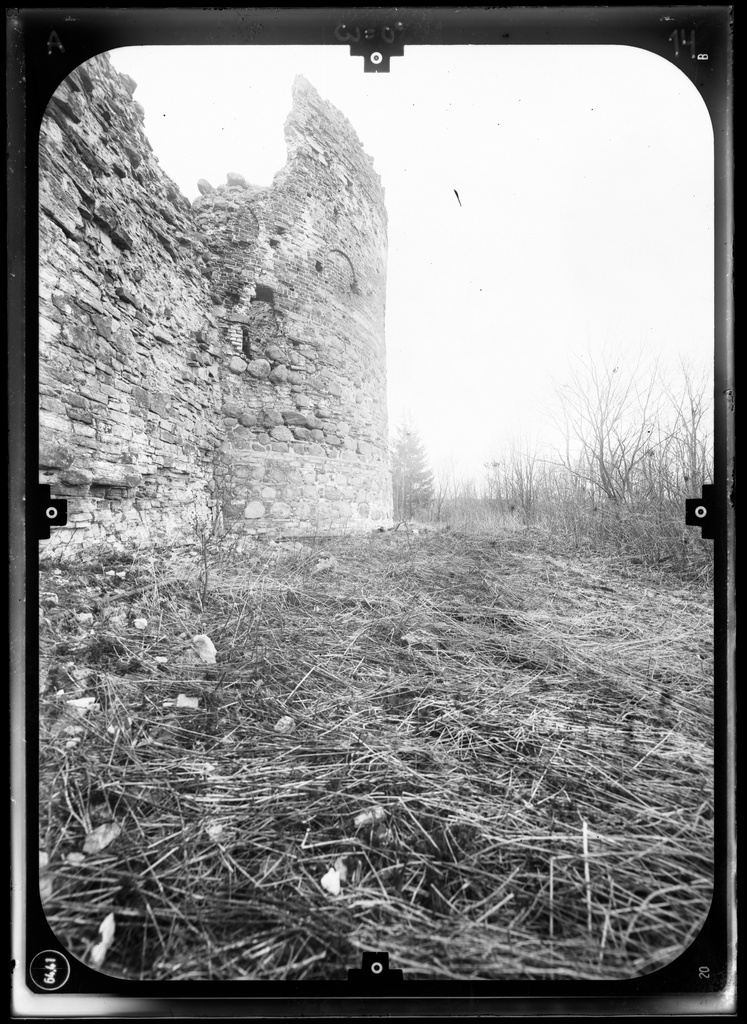 Vastseliina fortress A14-0 - Vastseliina Bishop Castle and fortress. Photogrammetric survey 1991