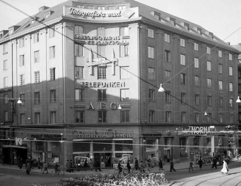 Kungsgatan 40 Years in 1946 - hörnet av Sveavägen och Kungsgatan i Stockholm