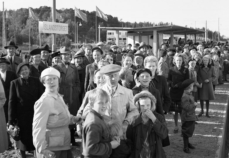 Islandstorget 1944 - Islandstorget. The Pine Corps will invigorate on October 1, 1944