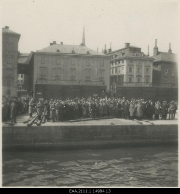 Welcome of Estonian guests at the port of Stockholm  duplicate photo