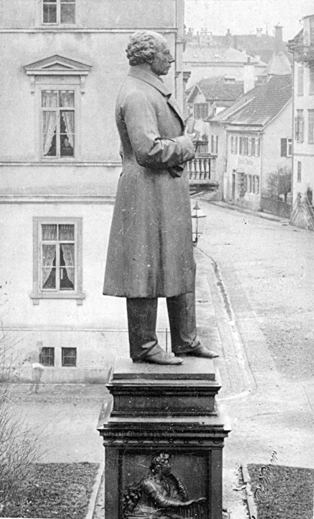 Sinner-Tübingen-Uhlanddenkmal - long