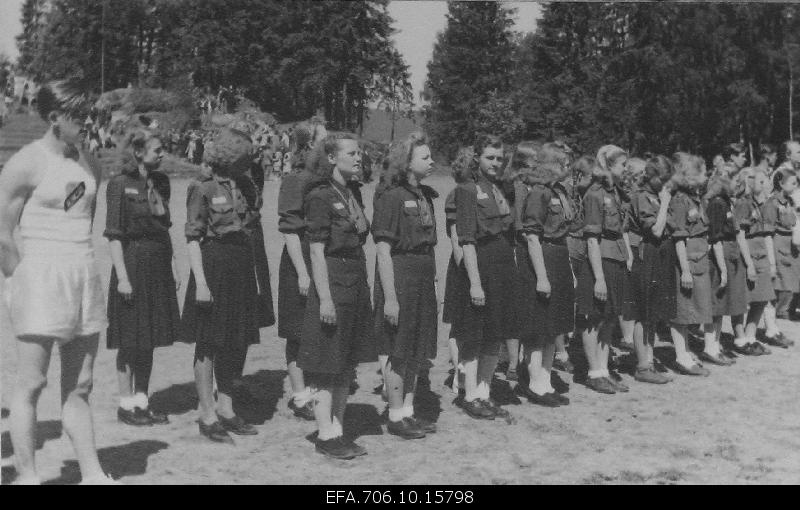 Life in Refuge.Opening the summer days of the Estonians in Western Sweden in Hindasis.