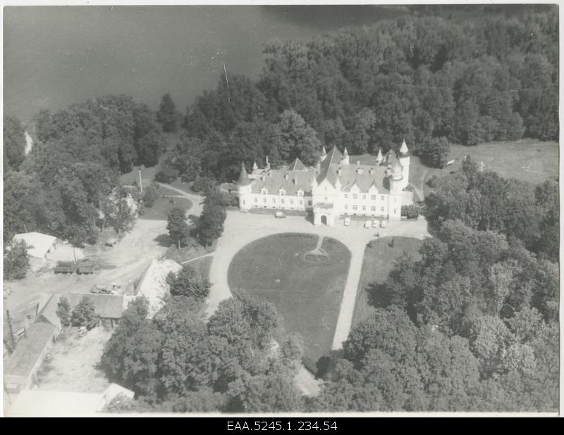 Alatsikvi castle viewed from the bird flight