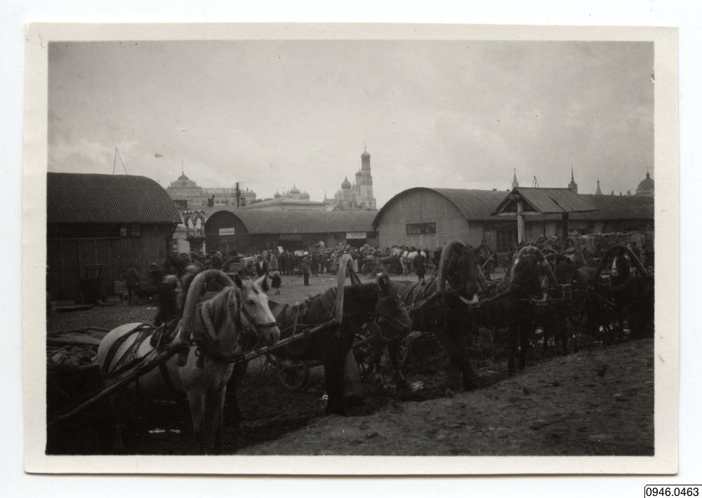 Torg, photographer, photographer - Anteckning baksida photo: "No. 10 - 1924. Moscow Torg" - 0946.0463 - Den nya svenska Kamtjatka-expeditionen (1924-1927)