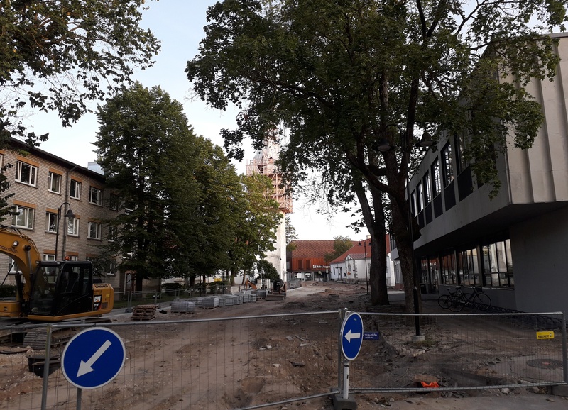 Vaade Kuressaare Laurentsiuse kirikule rephoto