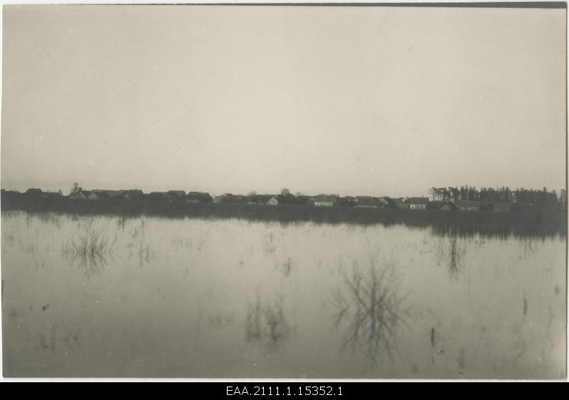 Expedition flooded to Piirissaare in spring 1924, Piir village