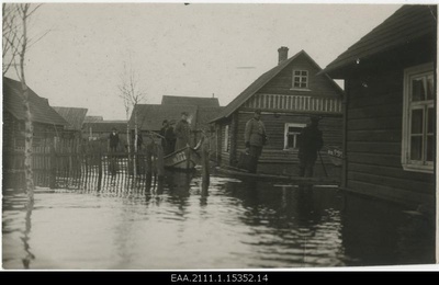 Expedition flooded to Piirissaare in spring 1924, expeditional village status  duplicate photo