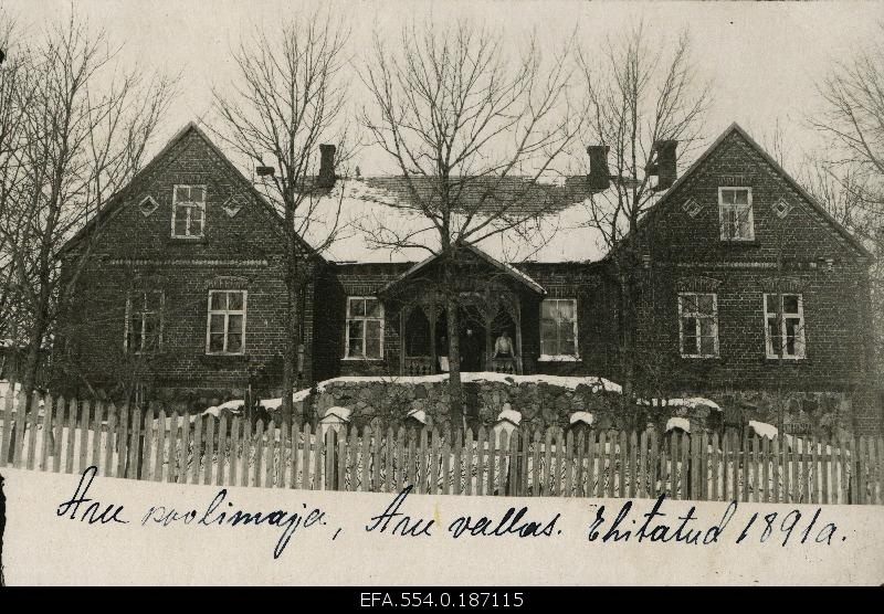 Report to the schoolhouse.