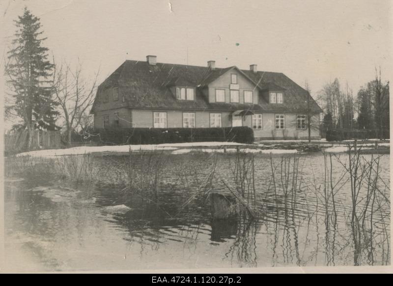 Spring Big Water in front of Samlik School House