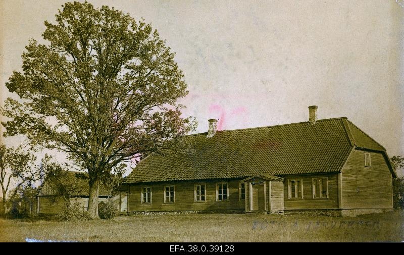 Residential school house in Viirats municipality. Built in 1867.