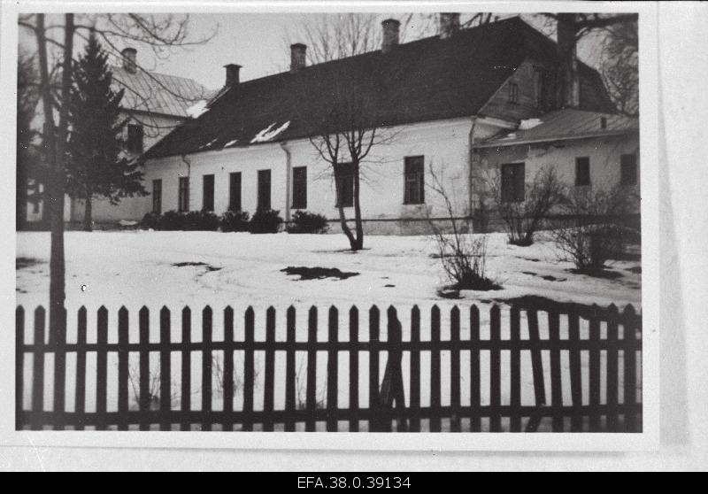 Lamb's primary school house in Virumaa.