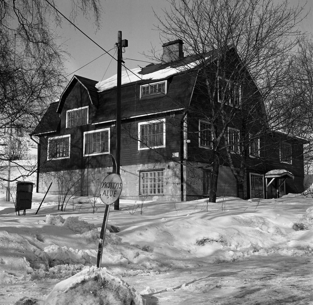 Vanhakaupunki, Vanhankaupungintie 3. Gammelstadens ungdomsförening, valmistunut vuonna 1910.