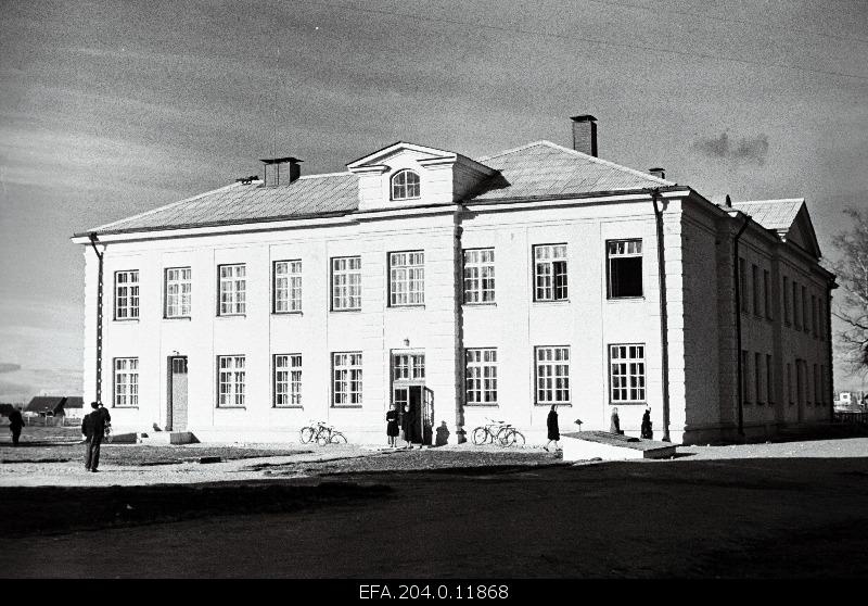 View of Mustvee's new secondary school building.