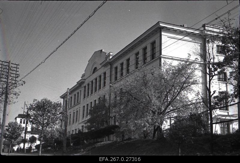 Valga I Secondary School building on the Soviet street.