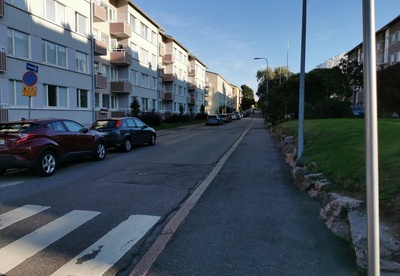 Talvinen näkymä Orioninkadulta Saarenkadun risteyksen kohdilta etelään rephoto