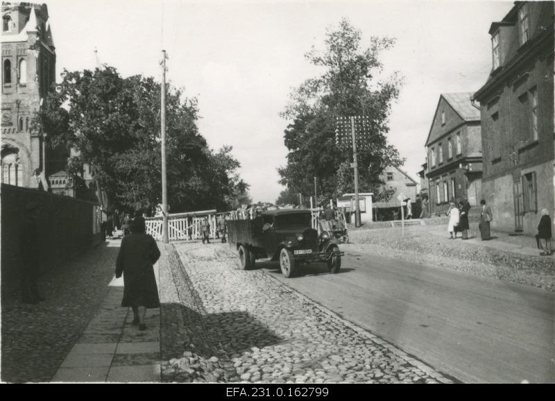 German occupation in Estonia. The road closed on the Narva Mountain with Hain Roulettes to check the movement of the German outdoor police.