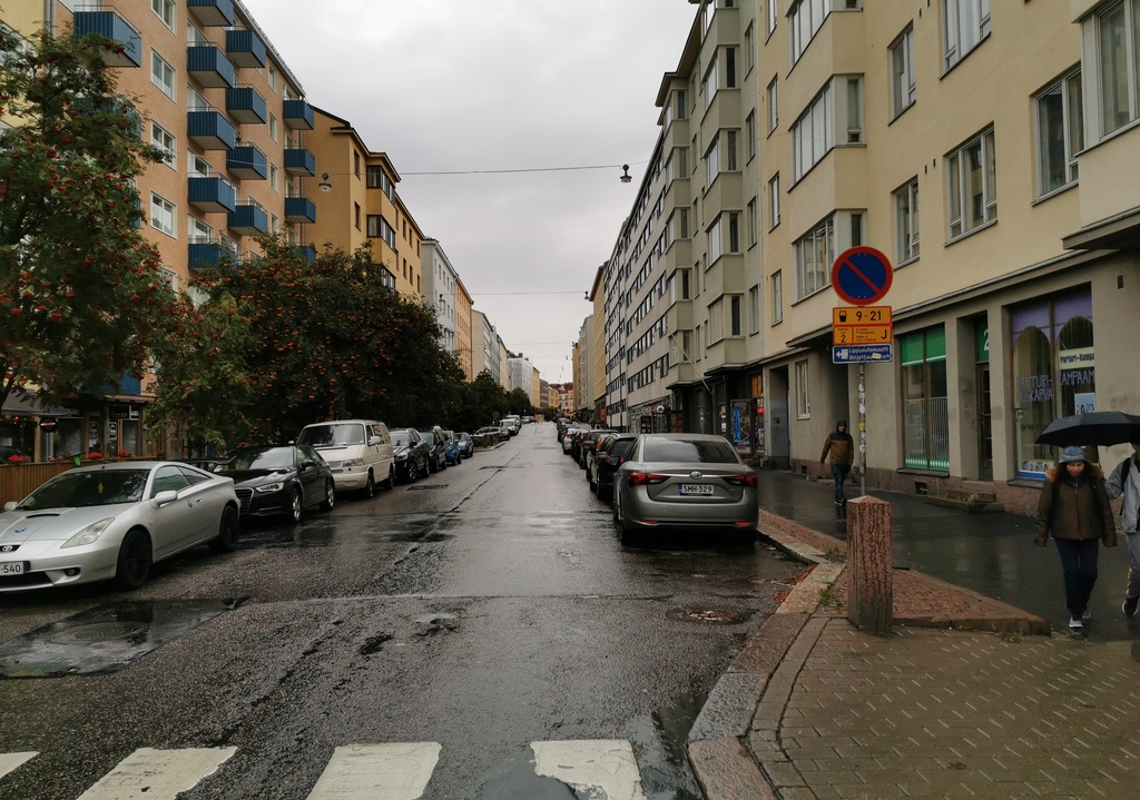 Vaasankatu 20, 18, 16, 14, 29, 27, 25,  kuvattu Fleminginkadulta. rephoto