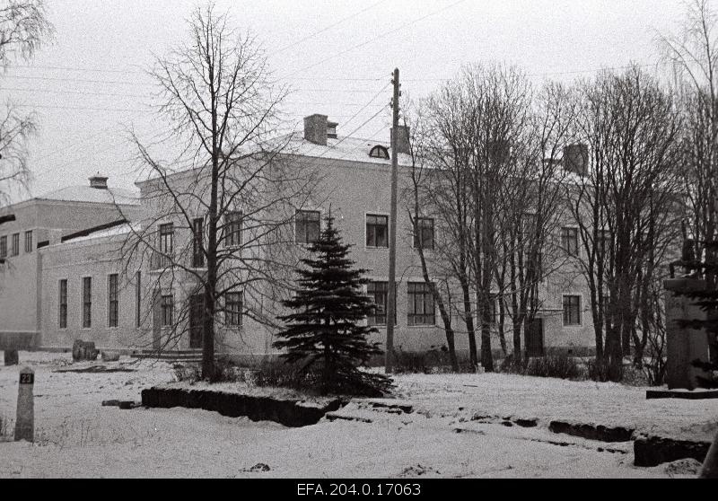 The building of the new cultural house in the dog.