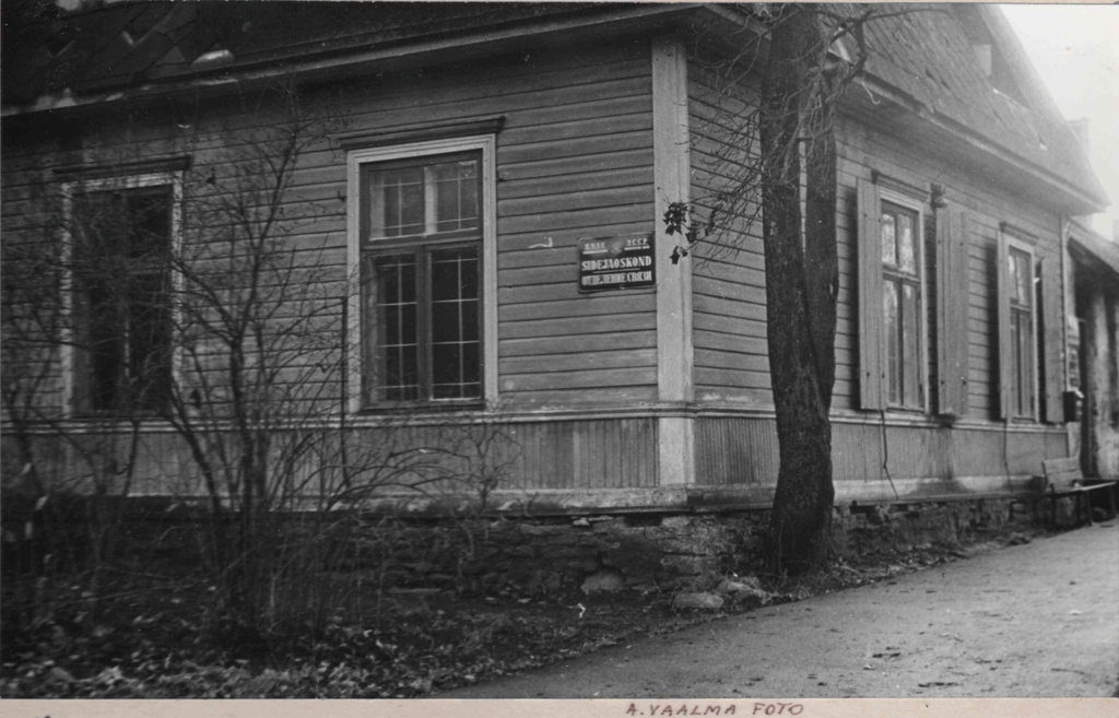 Taebla communication station in the manor building