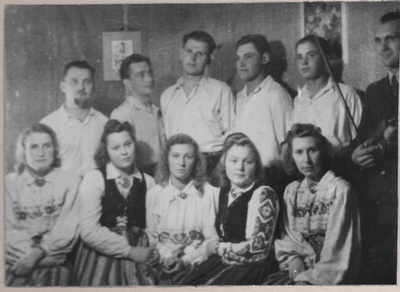 Taebla MTJ (traktorijaama) rahvatantsurühm 1948 või 1956  duplicate photo