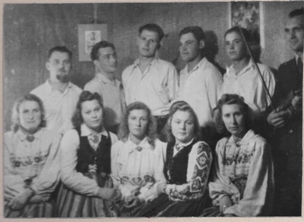 Taebla MTJ (traktorijaama) rahvatantsurühm 1948 või 1956