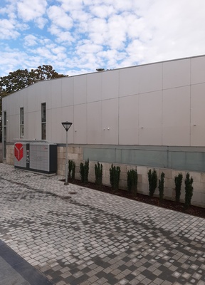 Kuressaare kesklinn, vaade kinole ja parklale rephoto