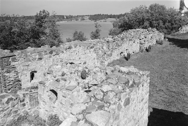 The ruins of the Sixth Bishop