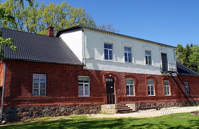 foto Suure-Jaani khk Reegoldi algkool, hoone, õpilased 1928 rephoto