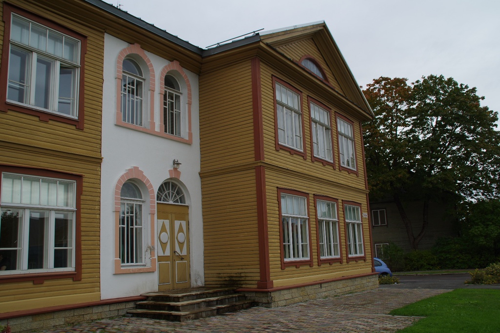 Rakvere, Tööstuse 12 koolimaja rephoto