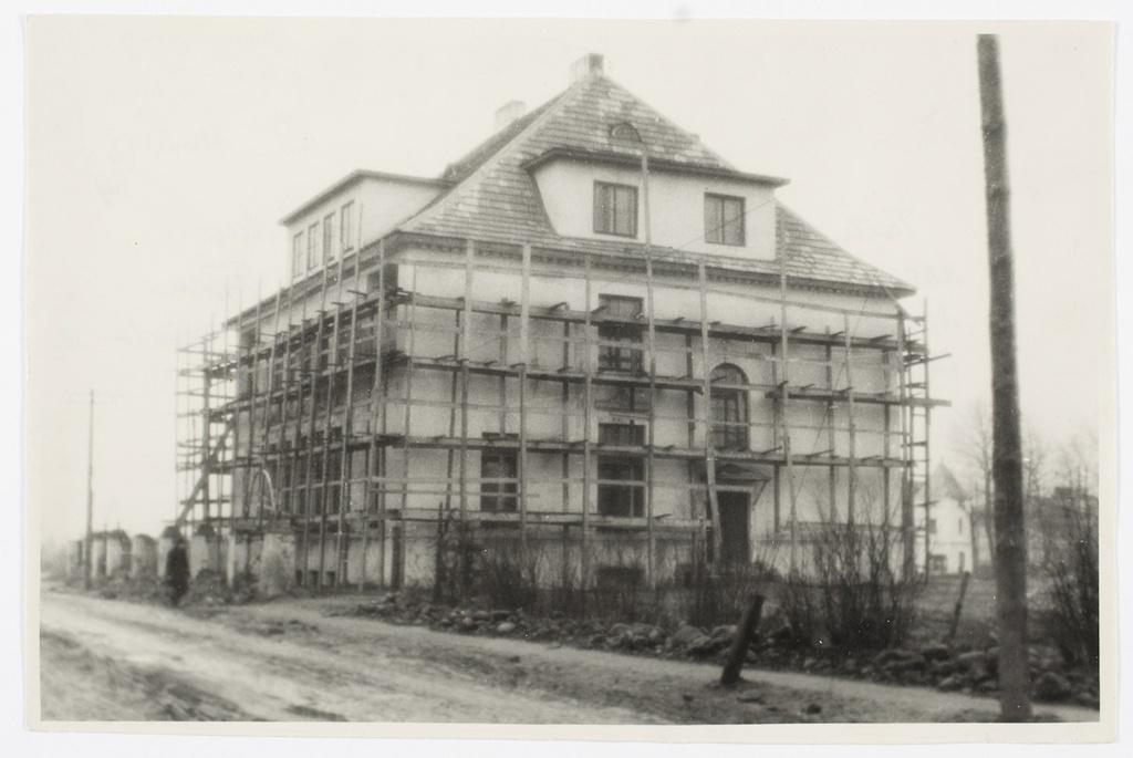 Building belonging to the National Institute of Art of Tartu (end. Card. Sakala), n. Burdenko tn. 69. Tartu