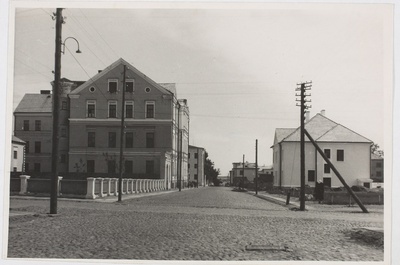 View R. Pälson Street from the Garden Tn. Along the river, the houses restored on the front. Tartu  similar photo