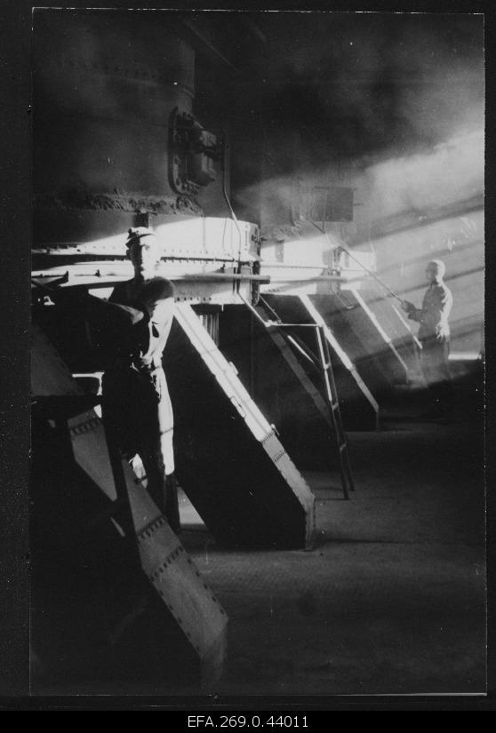 Kohtla-Järve Põllustone processing plant.