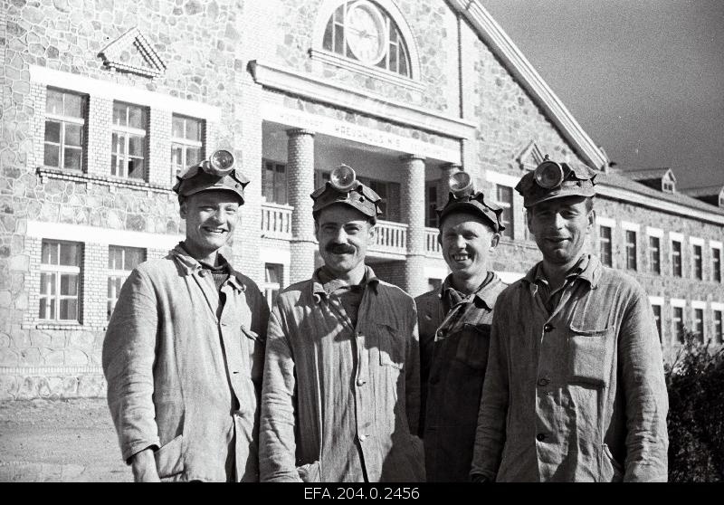 Mining no. 6 best miners g. Bojev, Zjupa, Mägi, Toom (from the left).