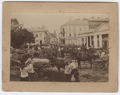 Tartu. Jaani tile 1903. In June, in front of J. Jänese's storehouse.  duplicate photo