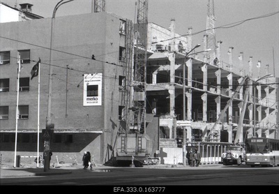 Construction of Forekspanga in the former “Punase RET” building on Narva highway.  similar photo