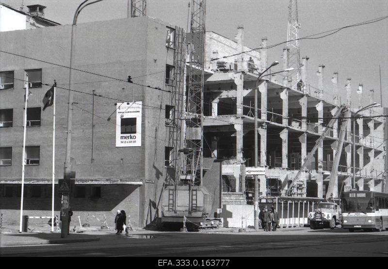 Construction of Forekspanga in the former “Punase RET” building on Narva highway.