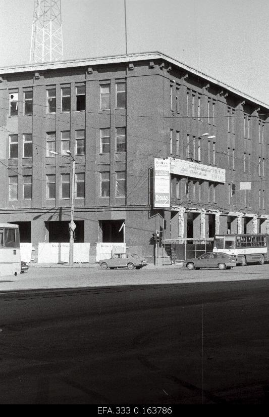 Construction of the shopping centre in the former “Eesti Kaabli” building on Narva highway.