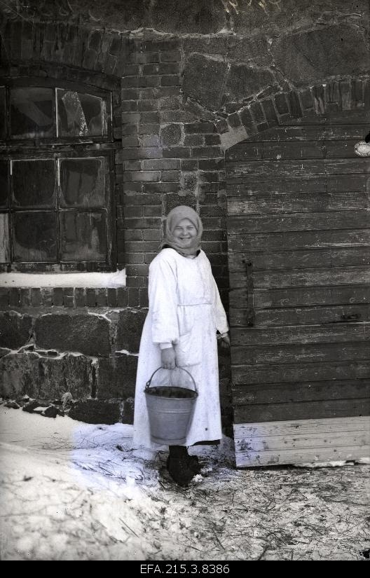 Old-Võidu Farm Works School career teacher.