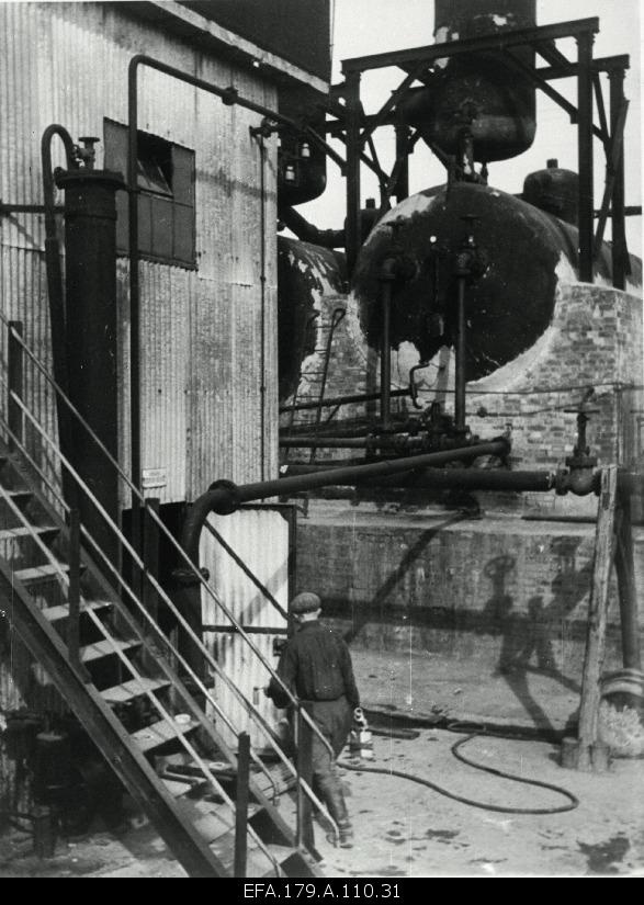 External view of the oil factory in Kohtla-Järve of the state Põllustone industry.