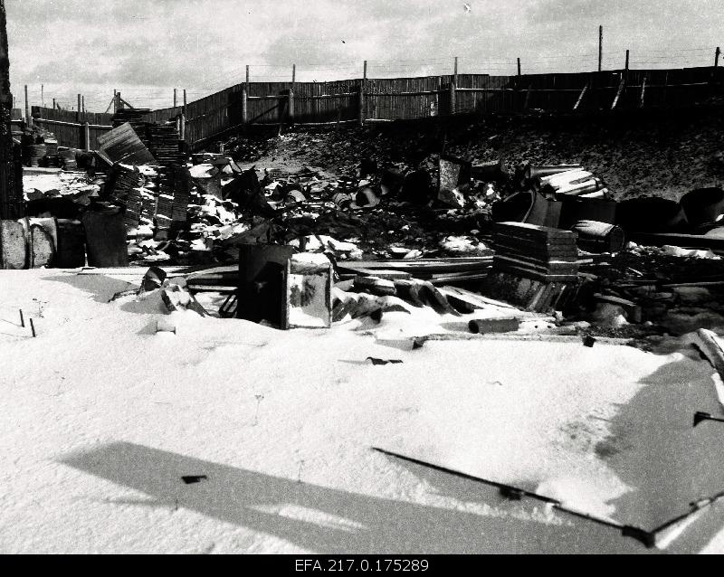 The oil factory of Kohtla-Järve burned and broken boiler.