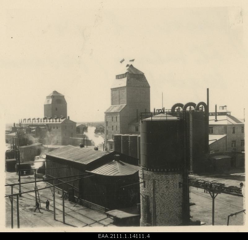 Kohtla-Järve oil factories
