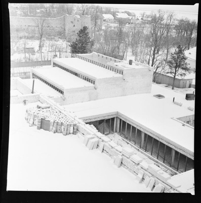 Negative.  Construction of the Haapsalu region Cultural House. View from the street of the lavatorn to the construction wing. November 1973.a.
Photo: T.Coffee.  duplicate photo