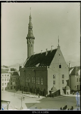 Tallinn Raekoda.  similar photo