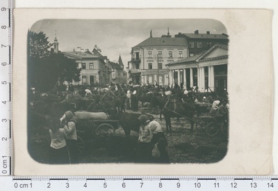 Tartu, Christmas Day in front of Russian shops  duplicate photo