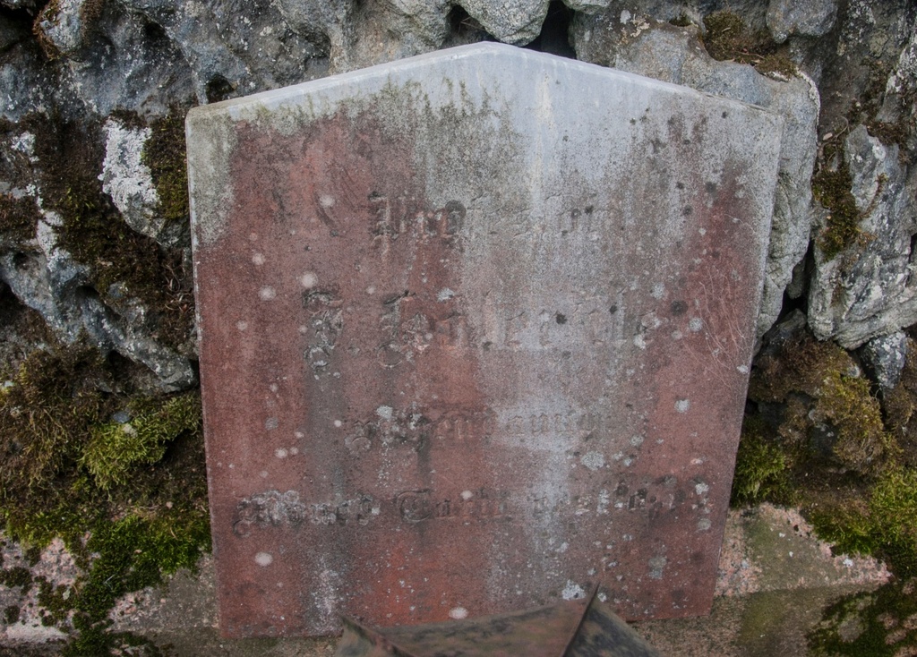 Köler, Johann, grave at the Great-Jaani cemetery rephoto