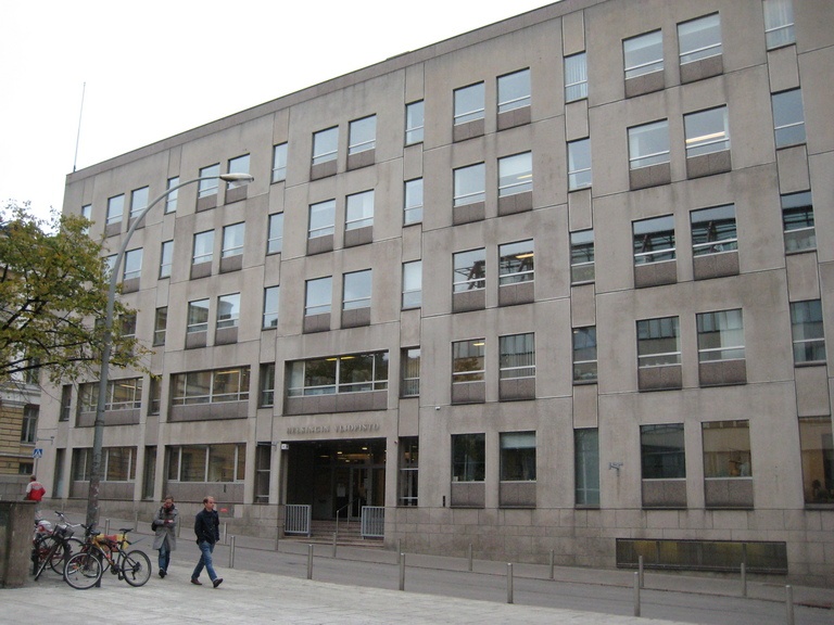 Helsingin yliopiston hallintorakennus; Fabianinkatu 20. Yliopistonkatu 4 (ent. Hallituskatu 8).; Helsinki