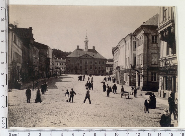 Tartu, the Great Market and Raatus